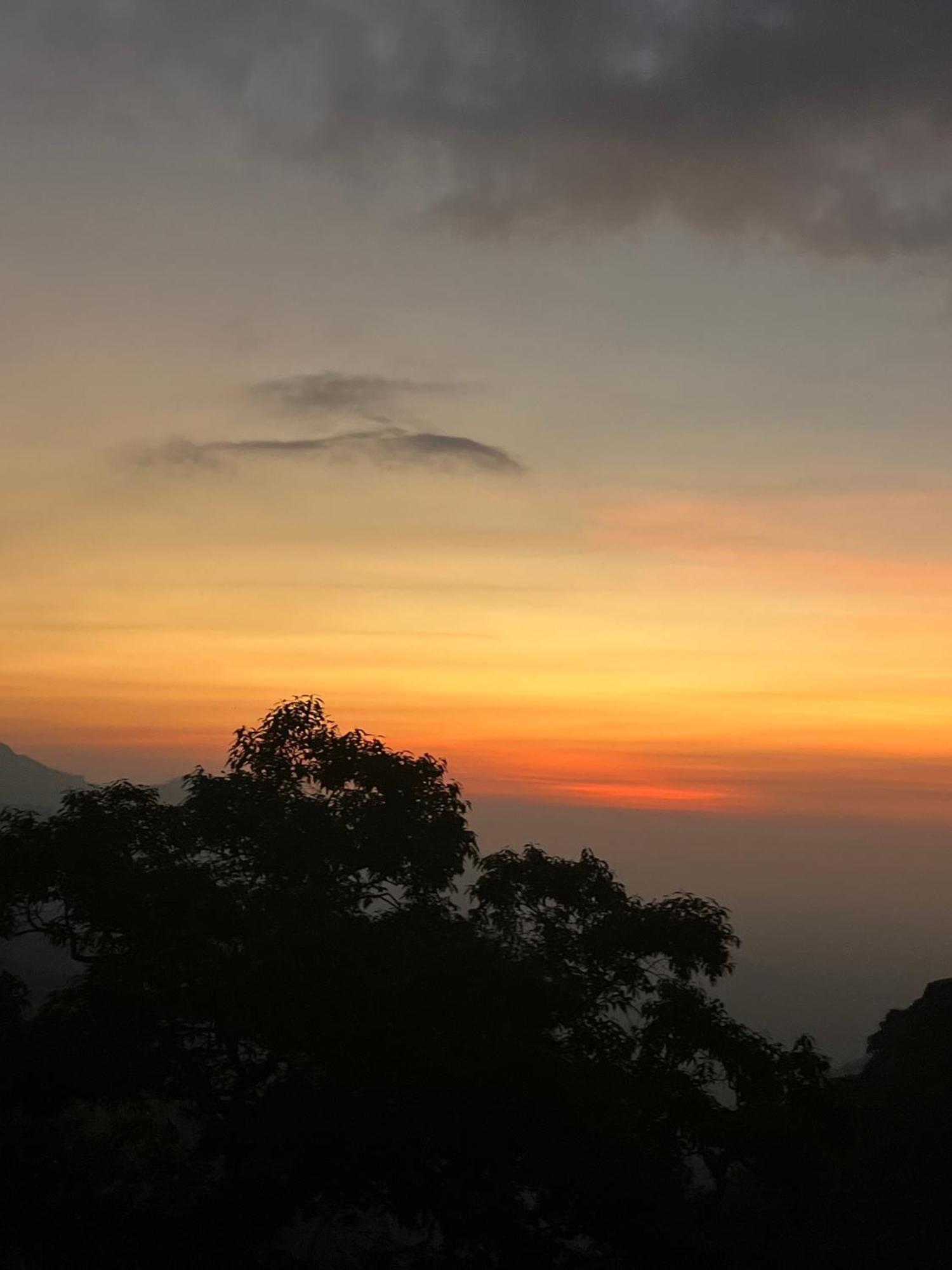 Sunset Villa クーヌール エクステリア 写真